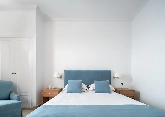 Atlantis Hotel Fira (Santorini)