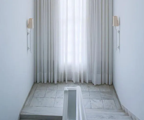 ホテル Atlantis サントリーニ