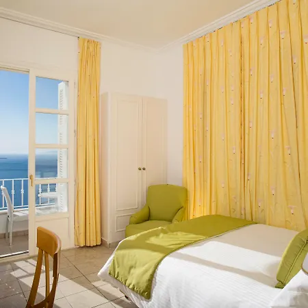 Atlantis Hotel Fira (Santorini)